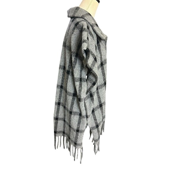 Zara Womens Wool Blend Gray Plaid Oversized Poncho Fringe Pocket Sweater Sz S - Picture 6 of 11